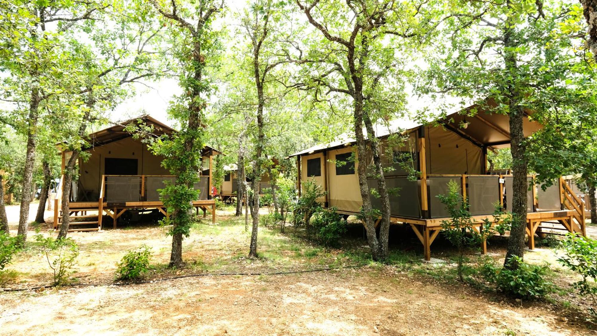 Domaine Les Chenes Blancs Hotel Saint-Saturnin-d'Apt Ngoại thất bức ảnh