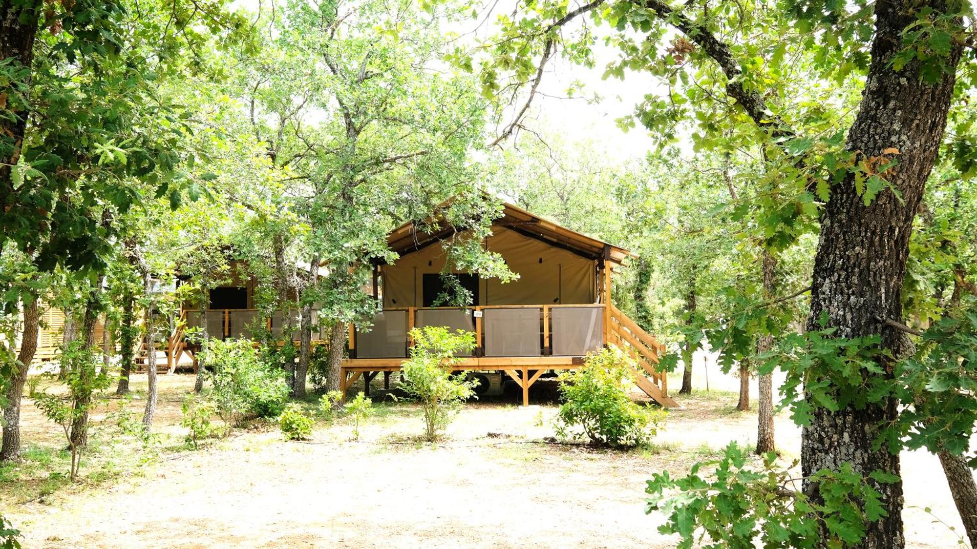 Domaine Les Chenes Blancs Hotel Saint-Saturnin-d'Apt Ngoại thất bức ảnh