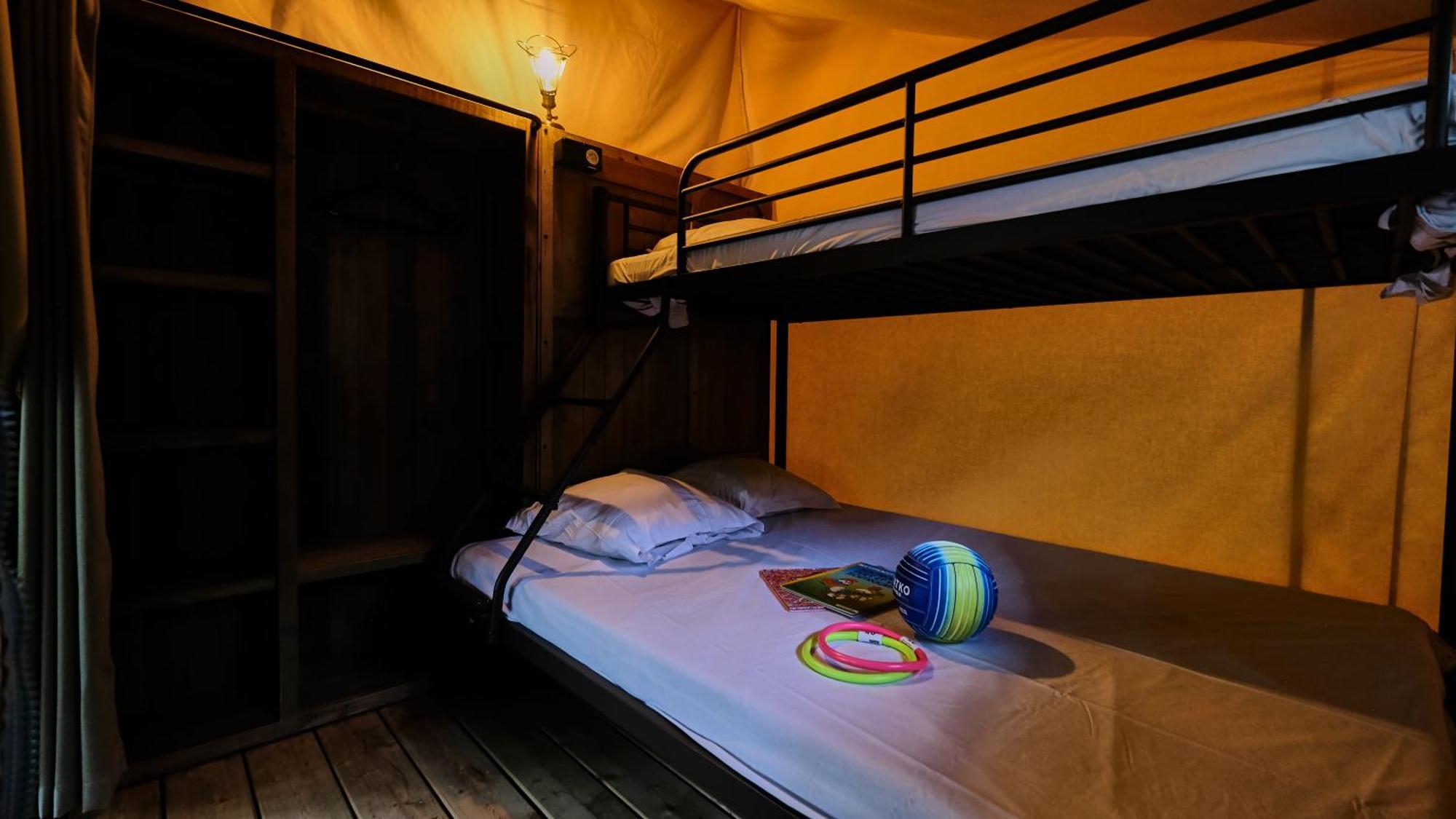 Domaine Les Chenes Blancs Hotel Saint-Saturnin-d'Apt Ngoại thất bức ảnh