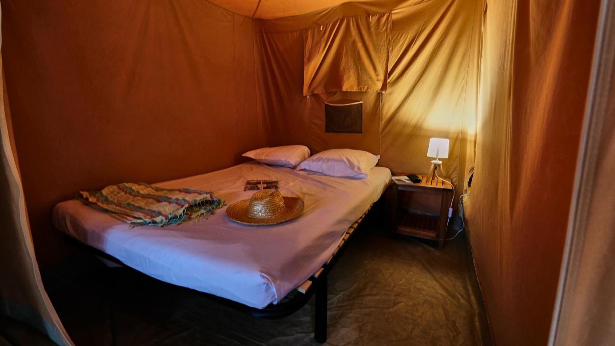 Domaine Les Chenes Blancs Hotel Saint-Saturnin-d'Apt Ngoại thất bức ảnh